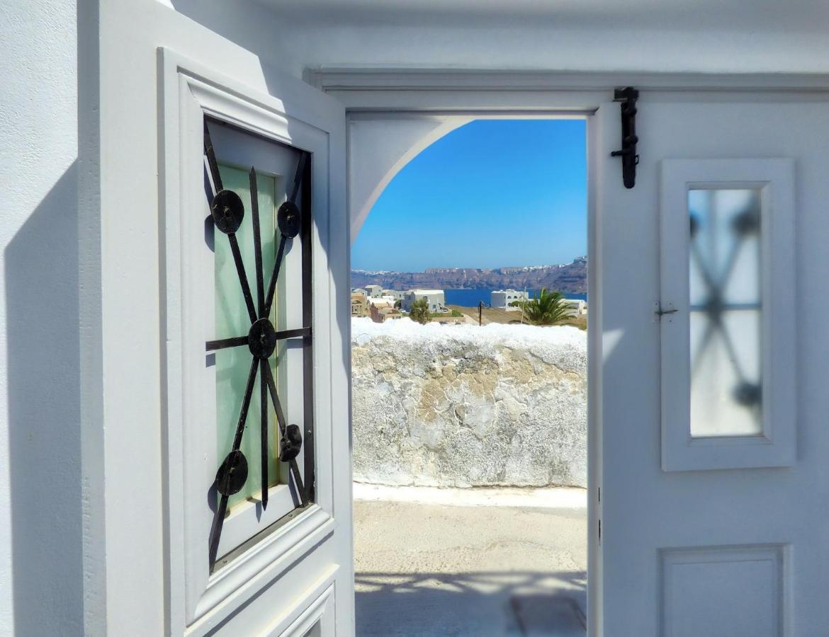 Golden Stone Santorini Suites Akrotírion Exterior foto